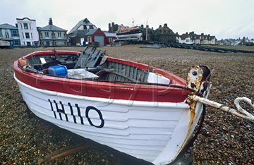 Comp image : boat0117 : White and red fishing boat on the shingle at Aldeburgh, Suffolk, England