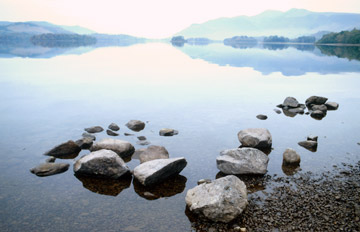 Comp image : ldm0105 : Derwentwater, in the English Lake District, looking north towards Keswick and a reflection of the distant fells