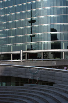 Comp image : lond010033 : Dramatic shapes of buildings in the 'More London' development between London Bridge and Tower Bridge on the south bank of the River Thames, London, England