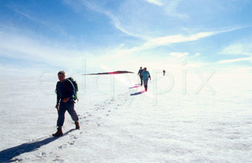 Comp image : torf0905 : Crossing the Torfajökull [Torfajokull] icecap in southern Iceland