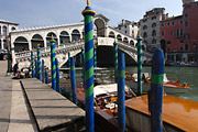 The Rialto Bridge over the Grand Canal in Venice, Italy